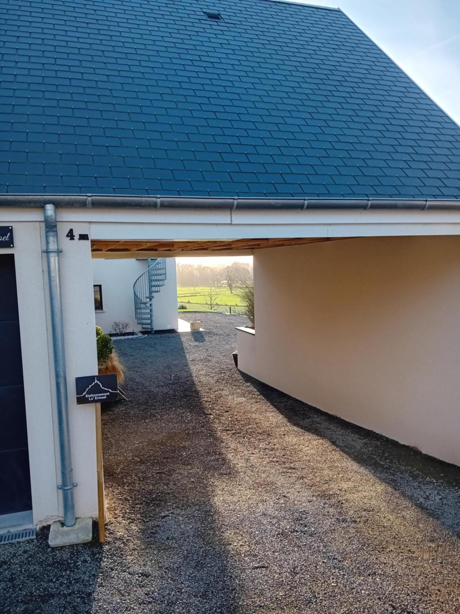 Appartement Lu'Ermael Avec Vue Mont Saint Michel Courtils Kültér fotó